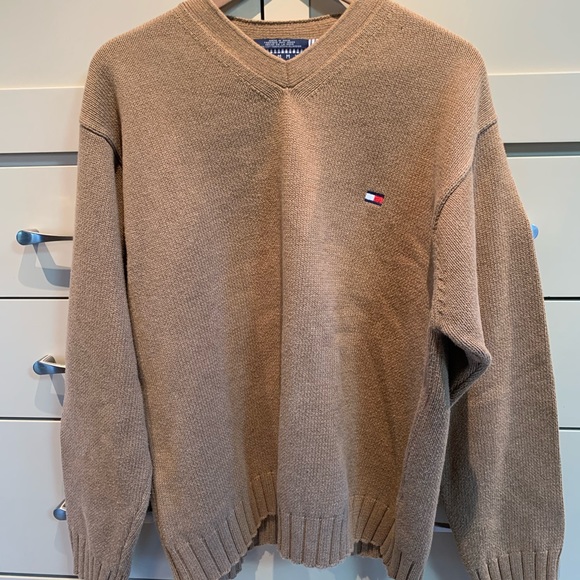 Tommy Hilfiger Sweater - Picture 1 of 4